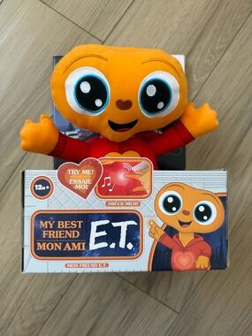 NEW Tomy Toomies My Best Friend ET Musical Talking Plush Toy Light Heart